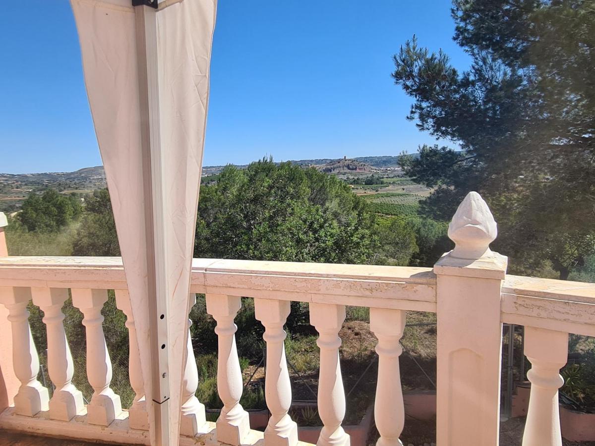 Chateau Angelique Villa Montroy Екстериор снимка